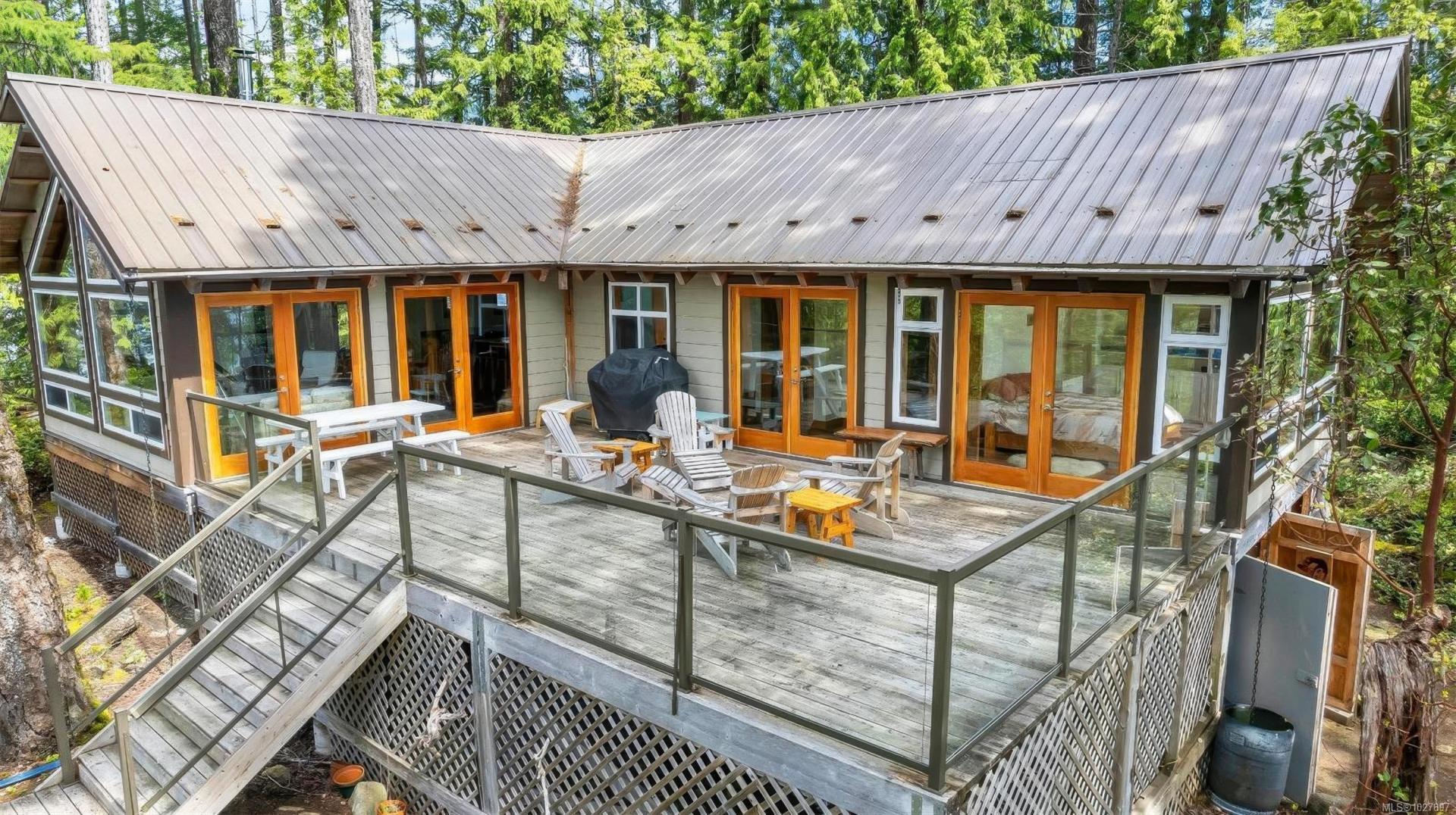 Cedarwood Island – Private island in British Columbia, Canada